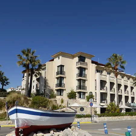 巴塞罗那埃斯特拉酒店 4* 锡切斯